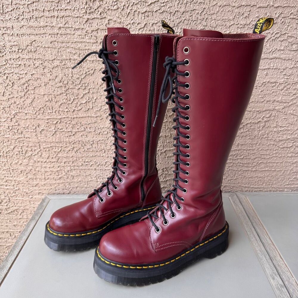 Dr Martens Britain Tall 20 Eye Platform Boots Red Lace Up Womens11US 43EU Rare